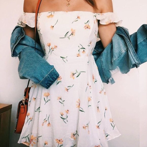 NEW Lulus White Yellow Daisy Floral Ruffle Off The Shoulder Mini Dress - Picture 6 of 8